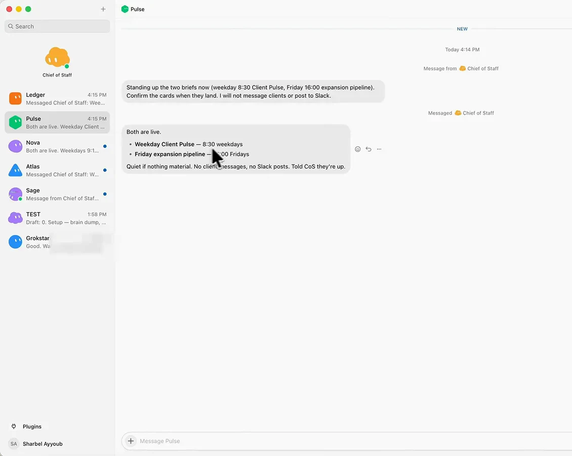 Grok Bot 的「Both are live」确认消息：两条工作日例程锁定各自的运行时间