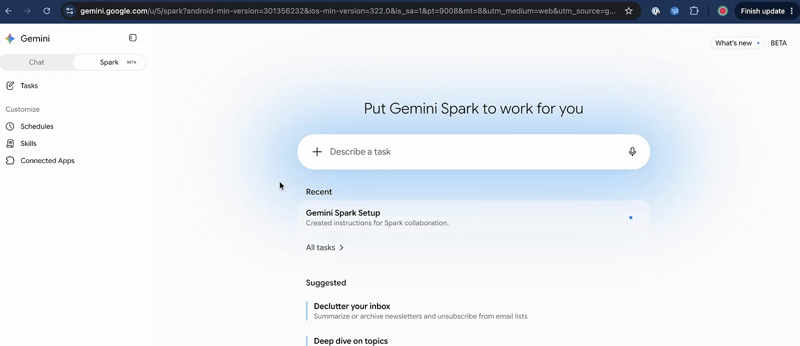 Gemini 网页版左侧边栏中 Spark 列在 Tasks 之上，正打开 Put Gemini Spark to work for you 主界面