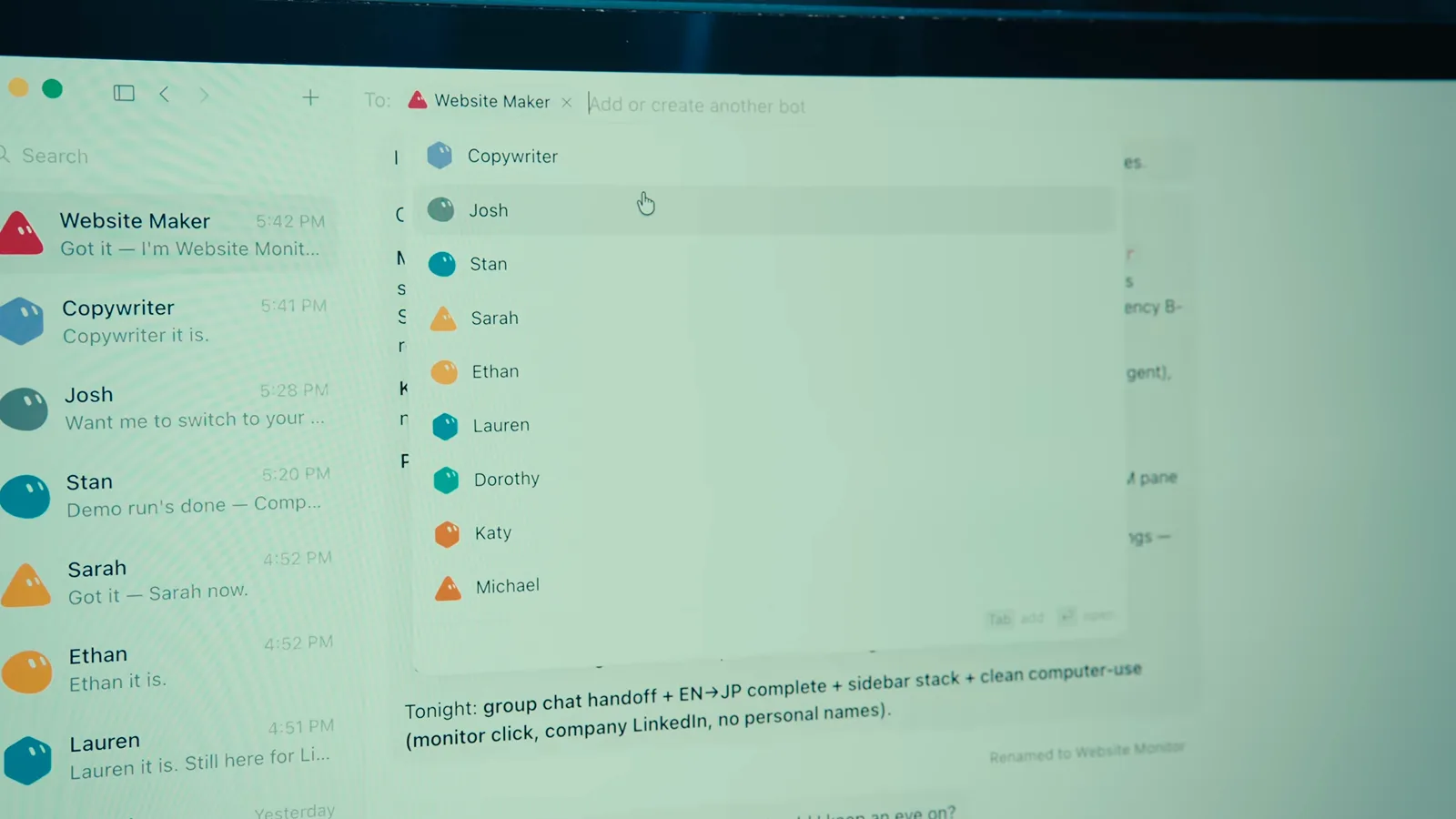 Grok Bot 群聊：Website Maker bot 对话旁的成员选择器列着 Copywriter、Josh、Stan 等十余个 bot